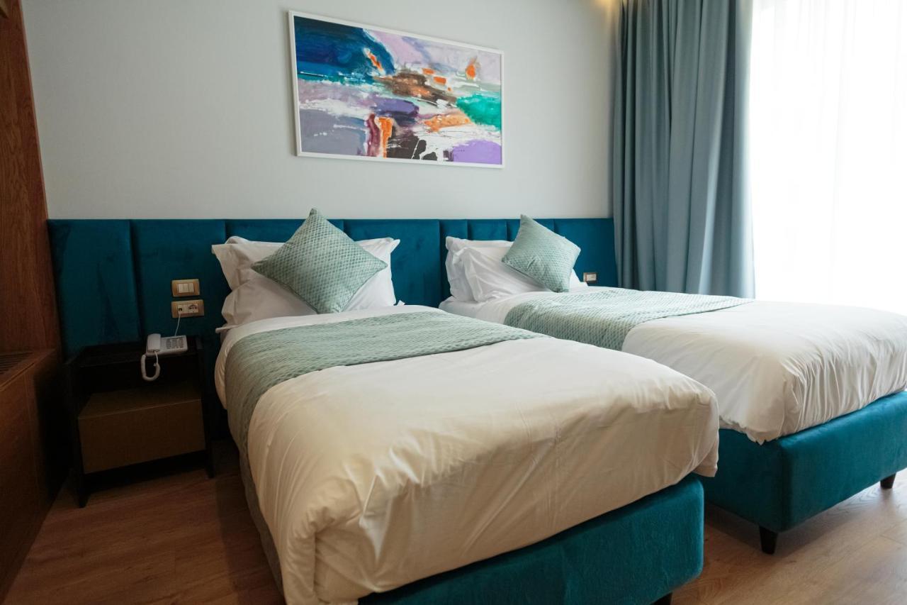 Ames Hotel & Spa วญอเรอ ภายนอก รูปภาพ