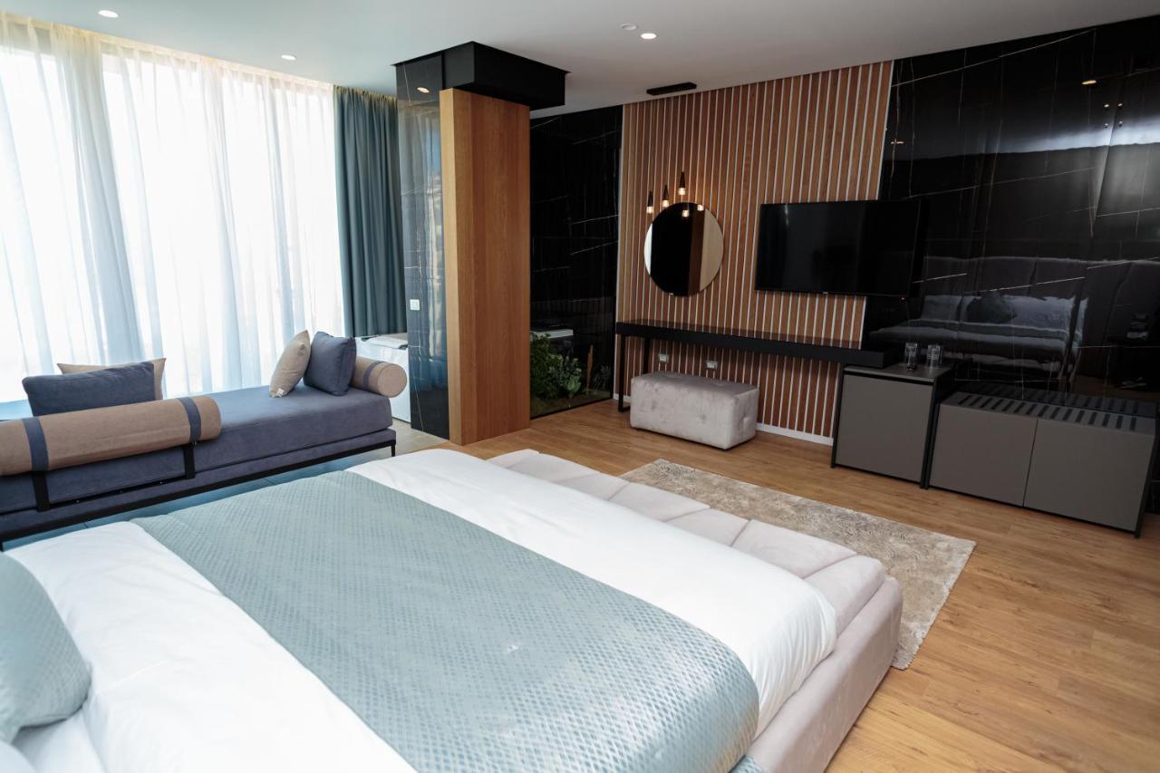 Ames Hotel & Spa วญอเรอ ภายนอก รูปภาพ
